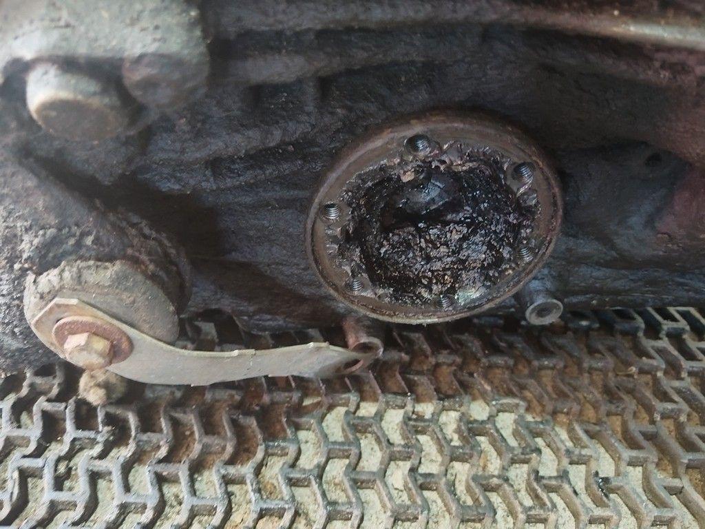 КПП механическая (МКПП) 5-ступенчатая 3IDQH6 Audi 80 - Фото 2