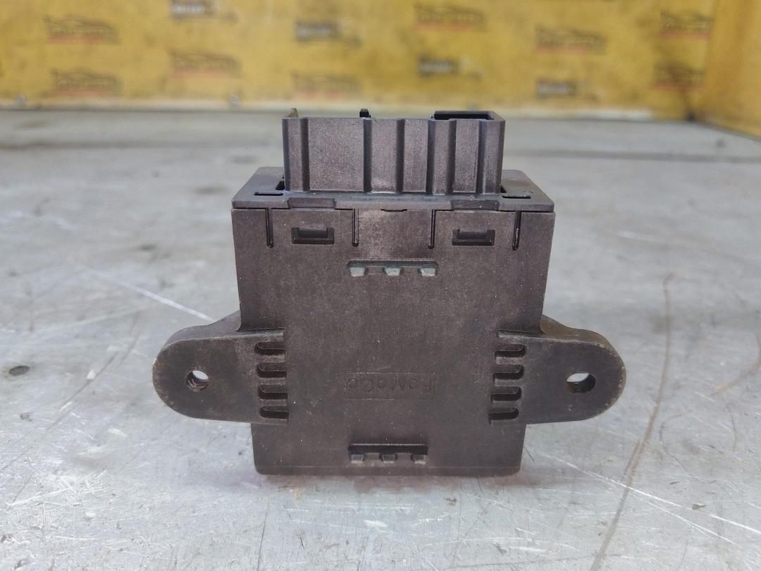 Блок управления двери задней левой KPKZAL Ford Fusion купить с доставкой