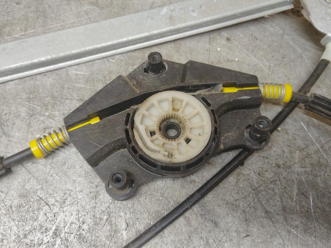 Стеклоподъемник электрический передний правый OVLHFE Citroen C8 - Фото 12