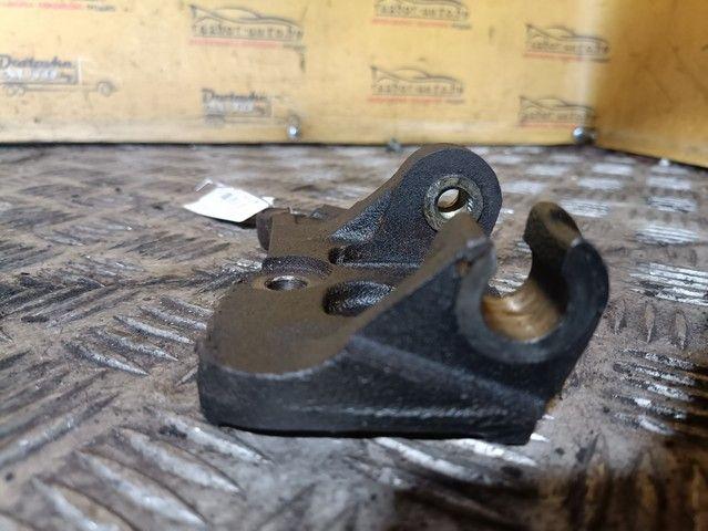 Кронштейн генератора 93E4FV Toyota Avensis Verso - Фото 4