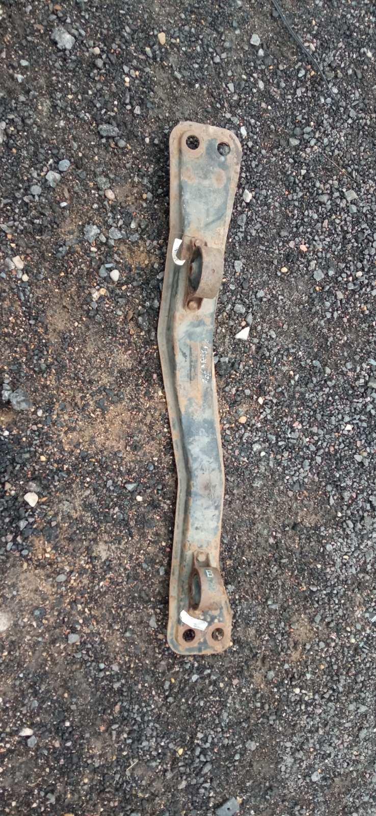 Подушка крепления КПП I6D3P1 Mitsubishi Carisma - Фото 1