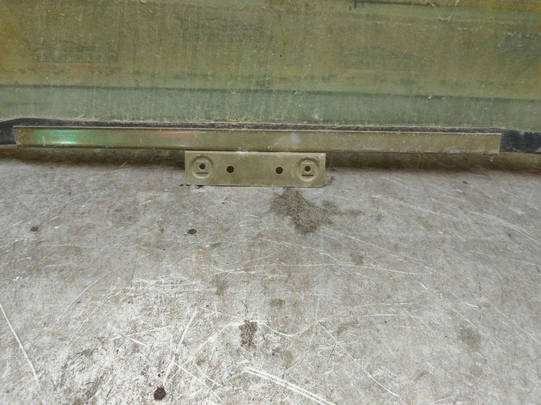 Стекло двери задней левой M03NCV Renault Megane купить в магазине запчастей бу