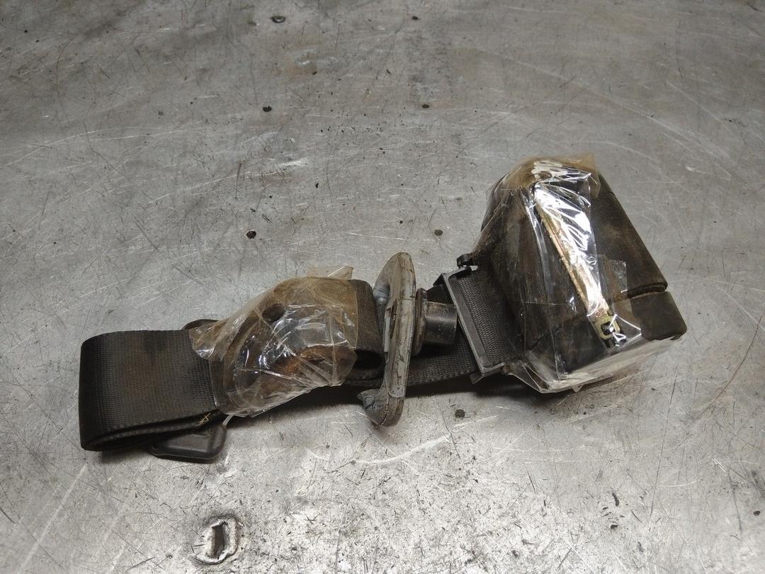 Ремень безопасности задний правый 3H7TPP Ford Escort - Фото 1