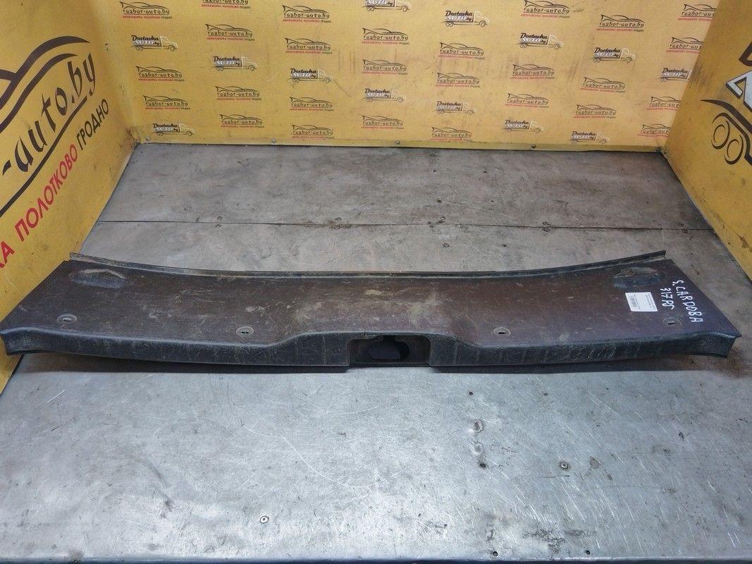 Пластик багажника V4ER7N Seat Cordoba