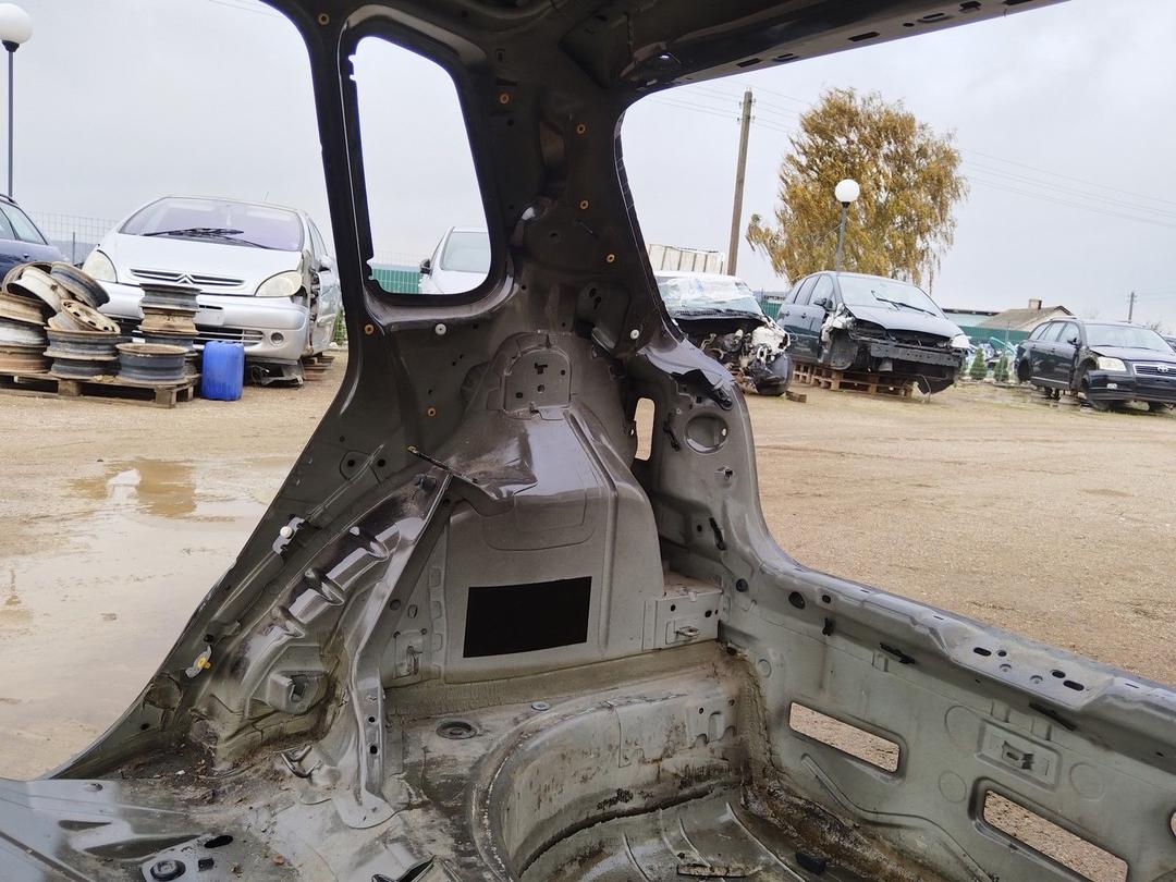 Крыло заднее правое 97HFCF Volkswagen Polo undefined