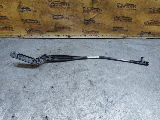 Щеткодержатель (поводок стеклоочистителя, дворник) 1DJ4KJ Ford C-Max купить в магазине запчастей бу