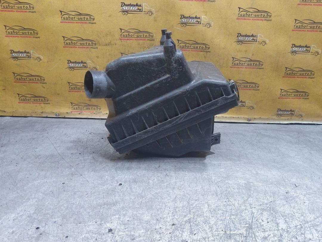 Корпус воздушного фильтра O0T42Z Nissan Primera купить на авторазборке