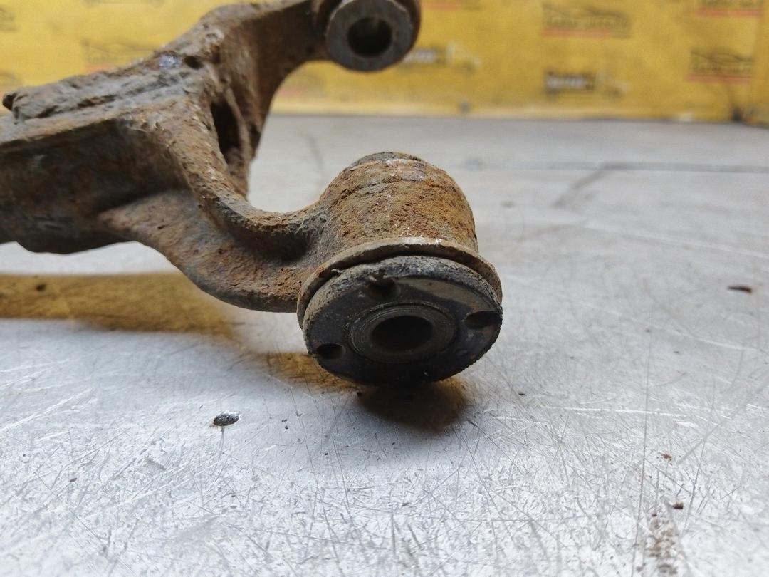 Рычаг задний правый 3EIVKG Peugeot 406 купить на авторазборке