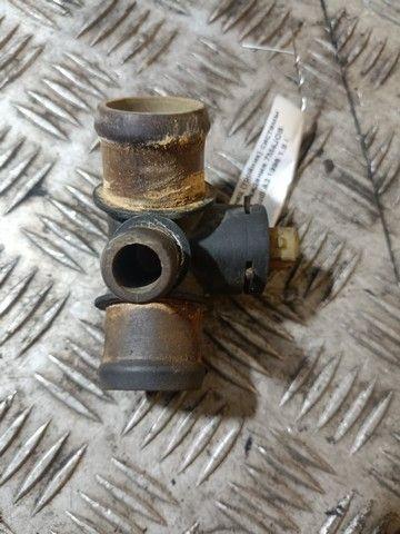 Фланец (тройник) системы охлаждения 7M4JOS Audi A3 - Фото 1