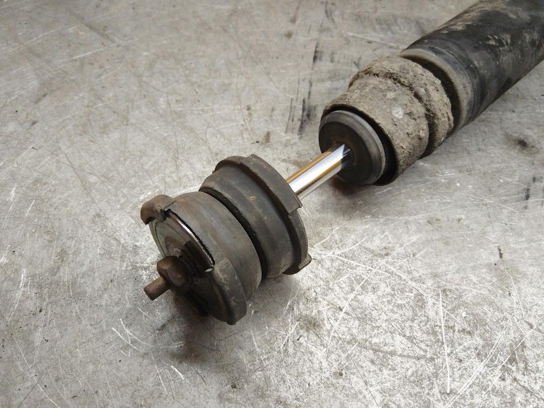 Амортизатор задний правый ZL26RQ Peugeot 406 - Фото 4