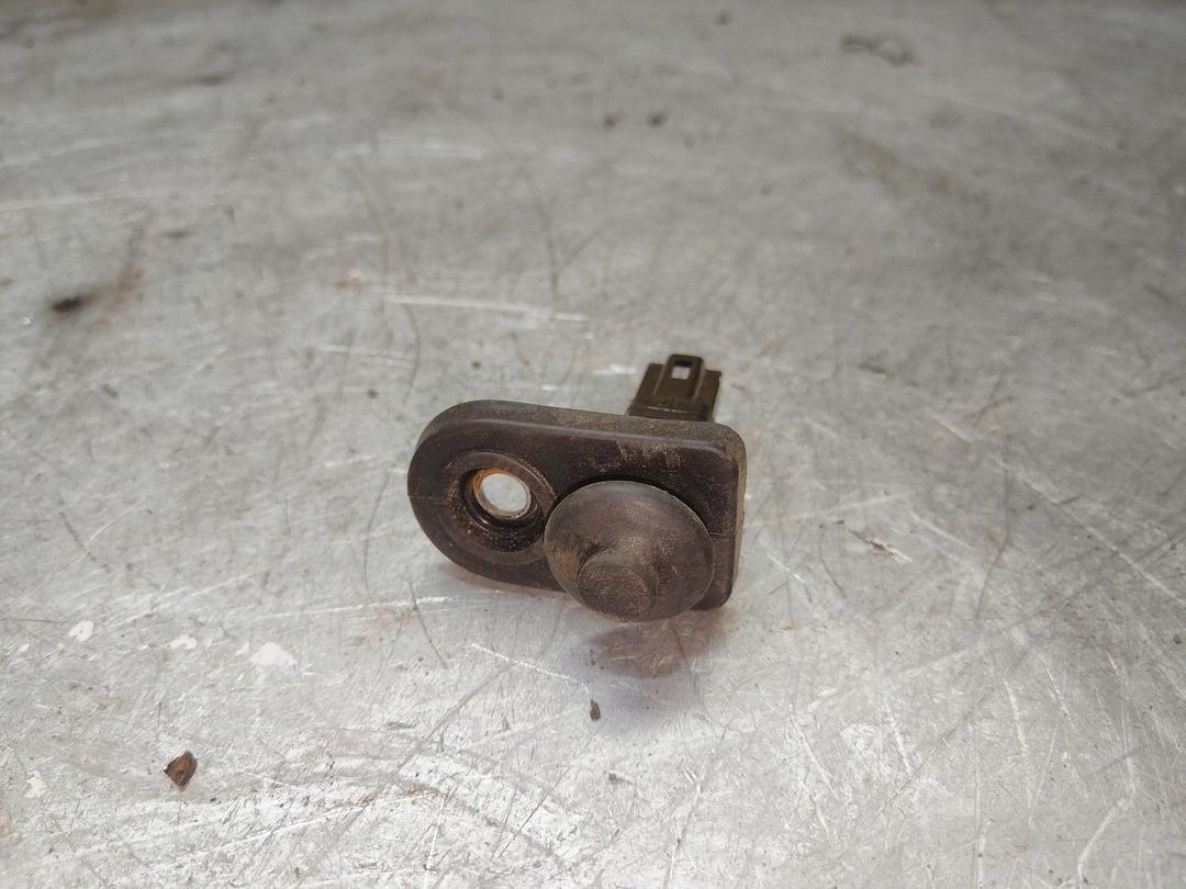 Выключатель концевой (концевик) 2LG5ZG Kia Sorento