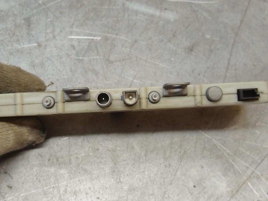 Усилитель антенны EQR96C BMW 5 E39 купить в магазине запчастей бу