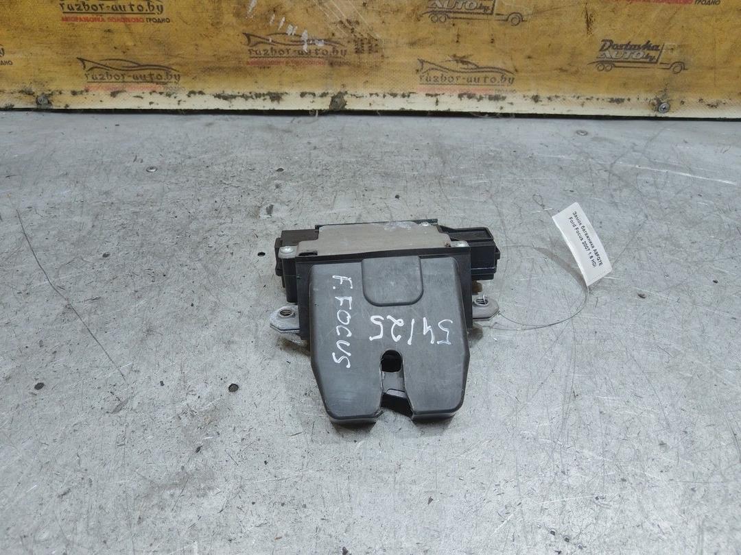 Замок багажника A9FG7E Ford Focus - Фото 1