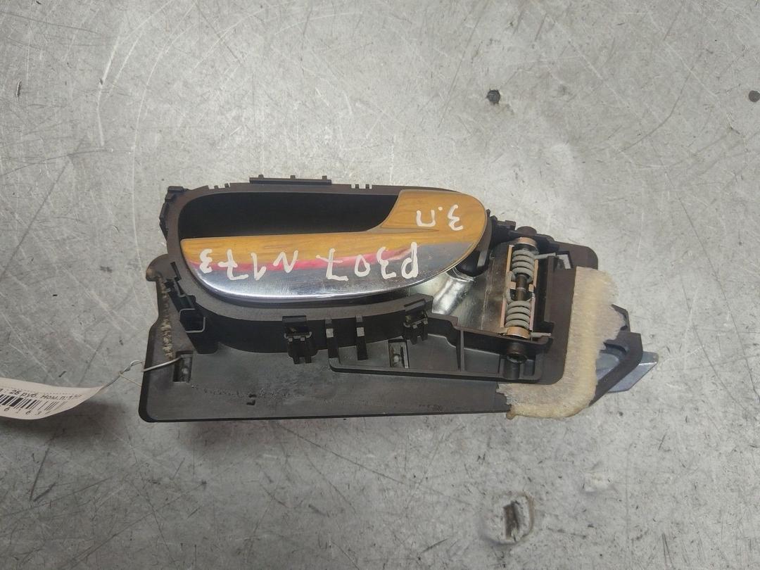 Ручка внутренняя задняя правая NMQ77S Peugeot 307