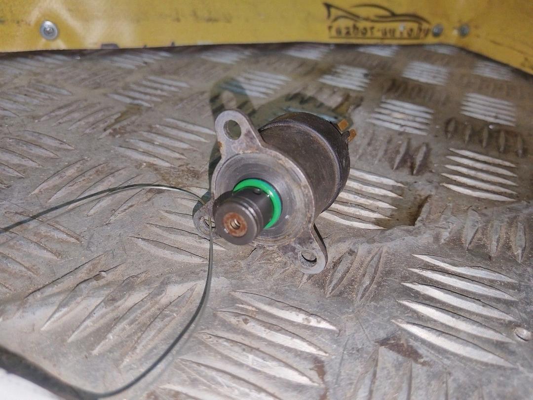 Регулятор давления топлива EO8I1K Volvo V40