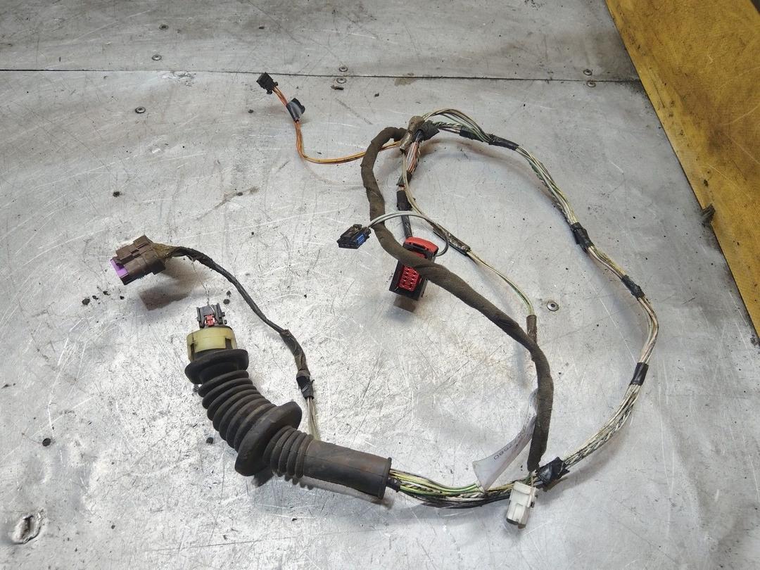 Проводка двери передней правой 822E88 Citroen C5