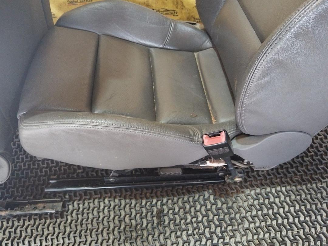 Салон (комплект сидений) J3DRB1 Audi A4 undefined