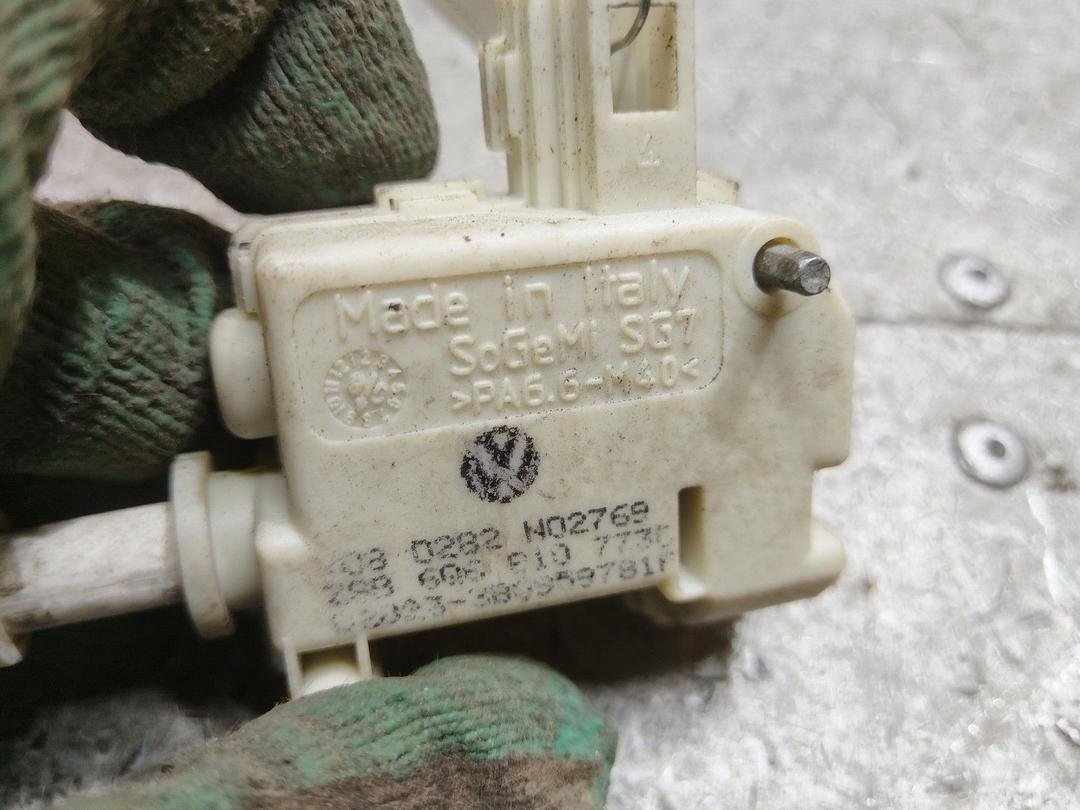 Активатор замка крышки топливного бака 59W1ZI Volkswagen Polo купить в магазине запчастей бу