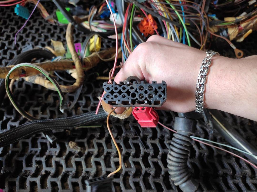 Проводка XH9EVM Audi A6 - Фото 7