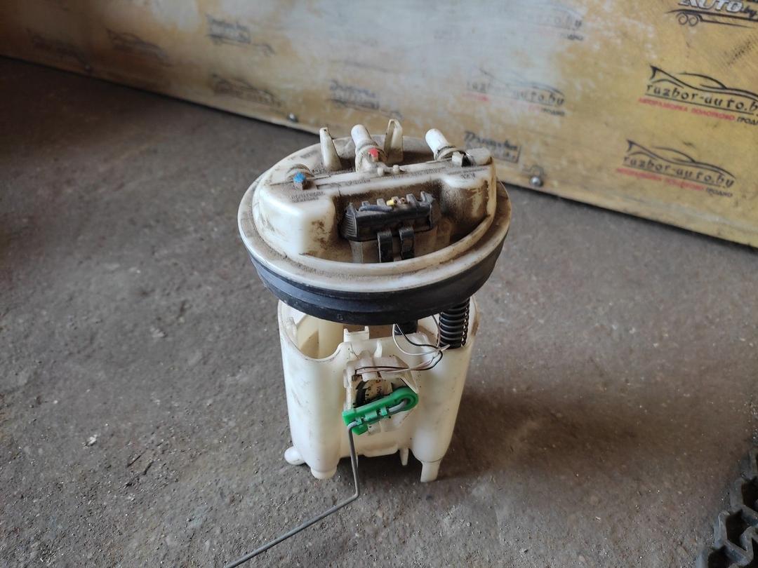 Колба в бак PI9BVH Mitsubishi Carisma купить на авторазборке