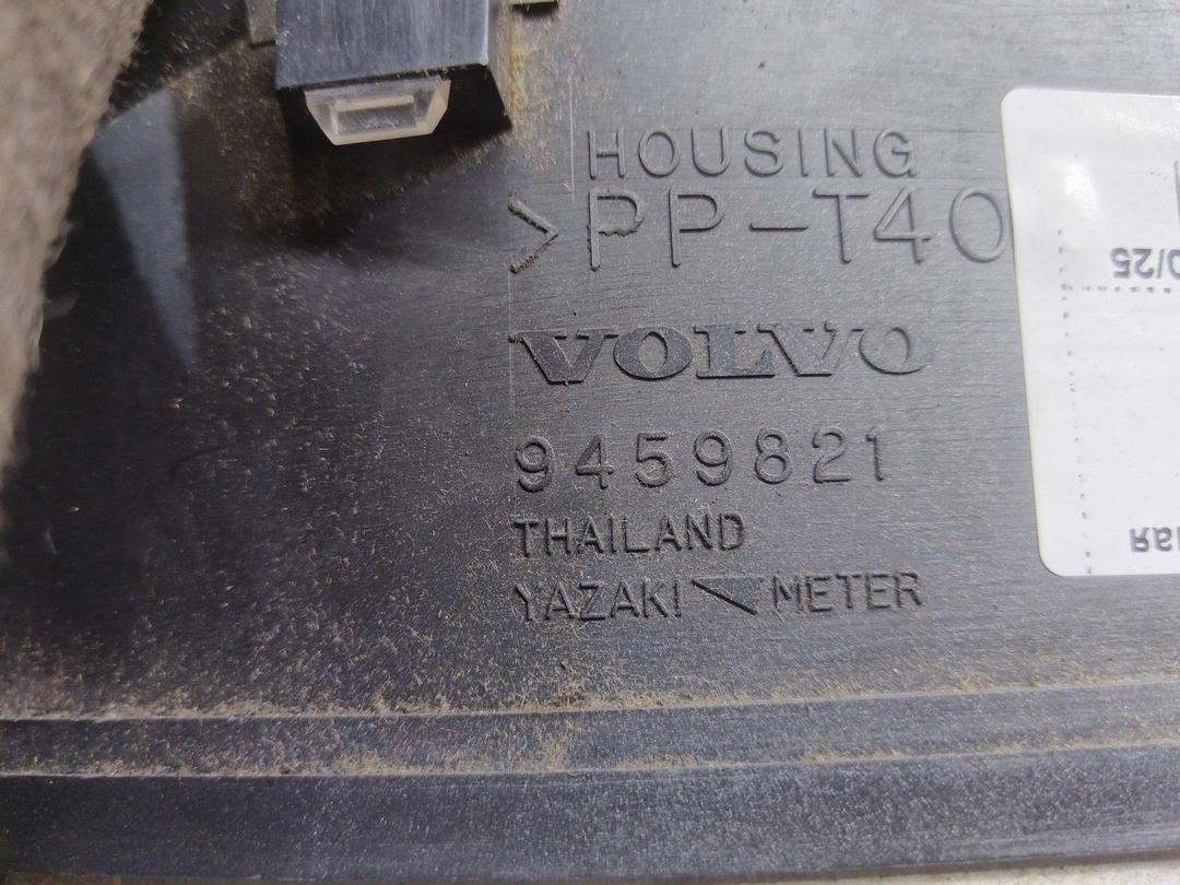 Щиток приборов (приборная панель) S81MGO Volvo S60 купить с доставкой. Огромный выбор запчастей и марок авто. У нас есть практически все.