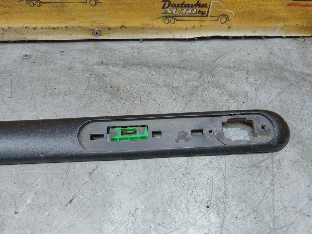 Молдинг двери передней правой CGW32J Renault Laguna купить