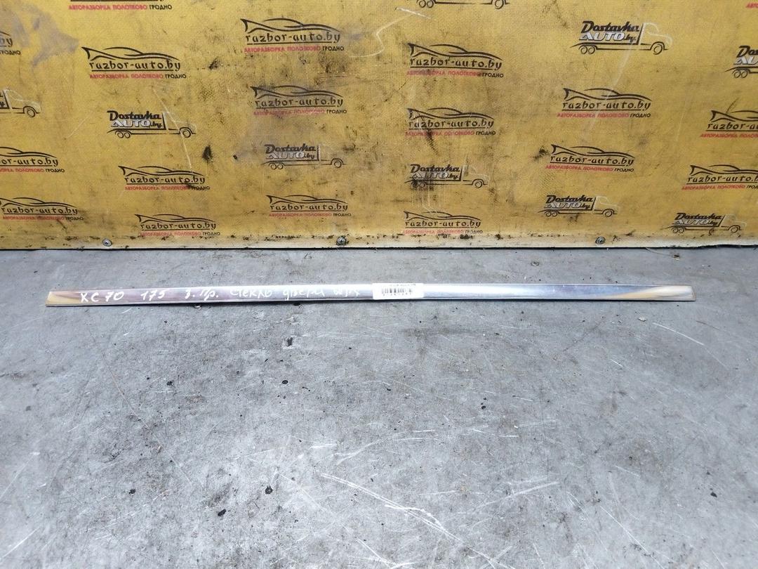 Молдинг стекла двери задней правой наружный V3AHXC Volvo XC70