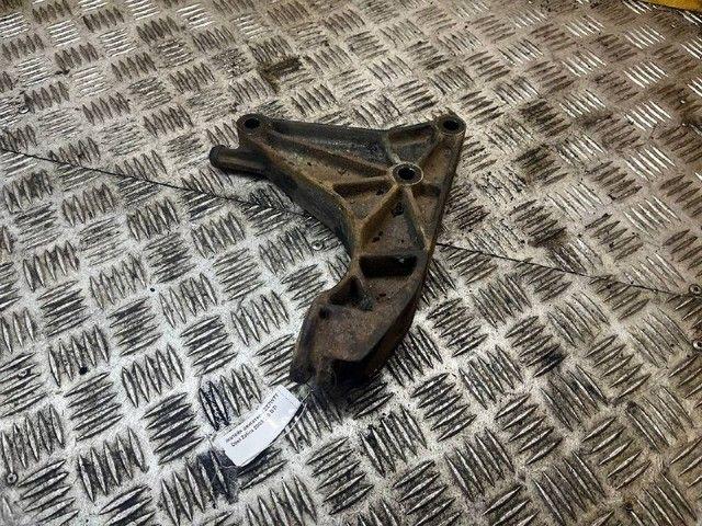 Кронштейн двигателя 9B562E Opel Zafira