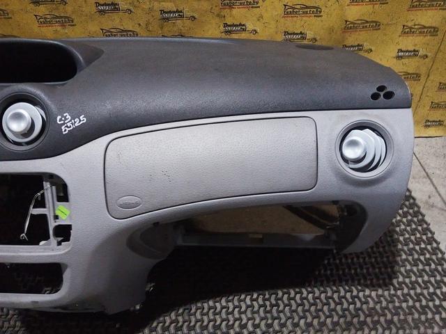 Панель передняя салона (торпедо) UGB4VI Citroen C3 купить с доставкой