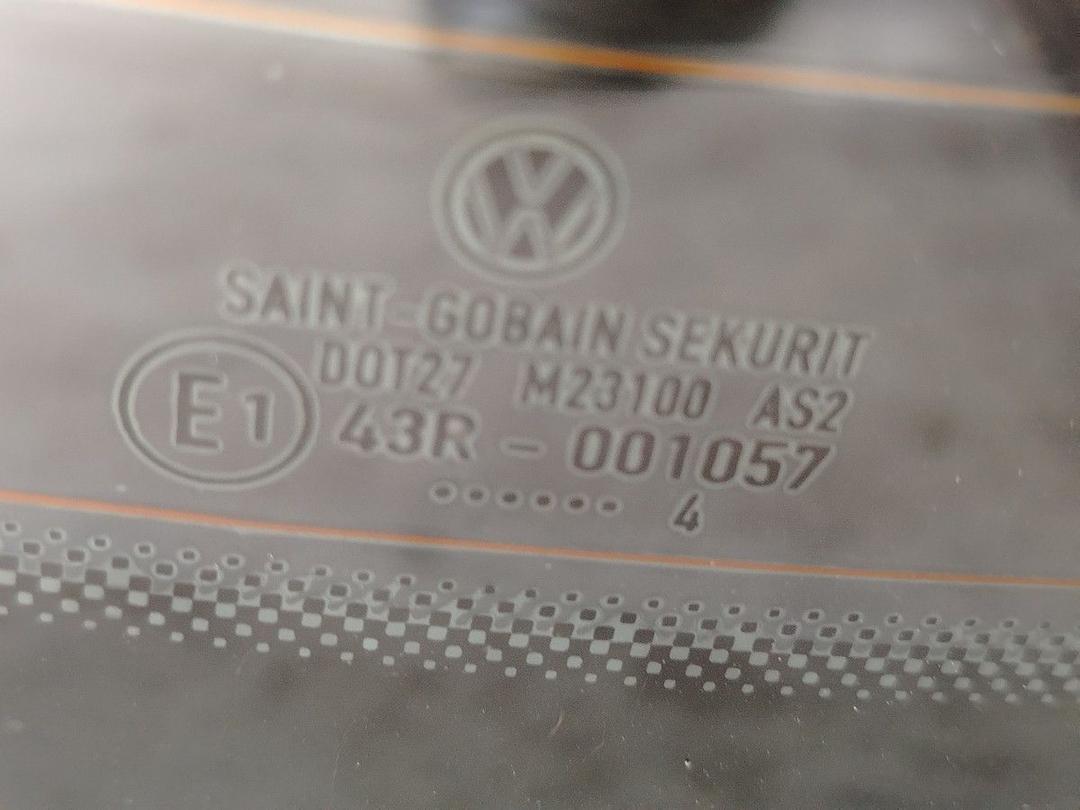 Стекло заднее T536A2 Volkswagen Golf - Фото 2
