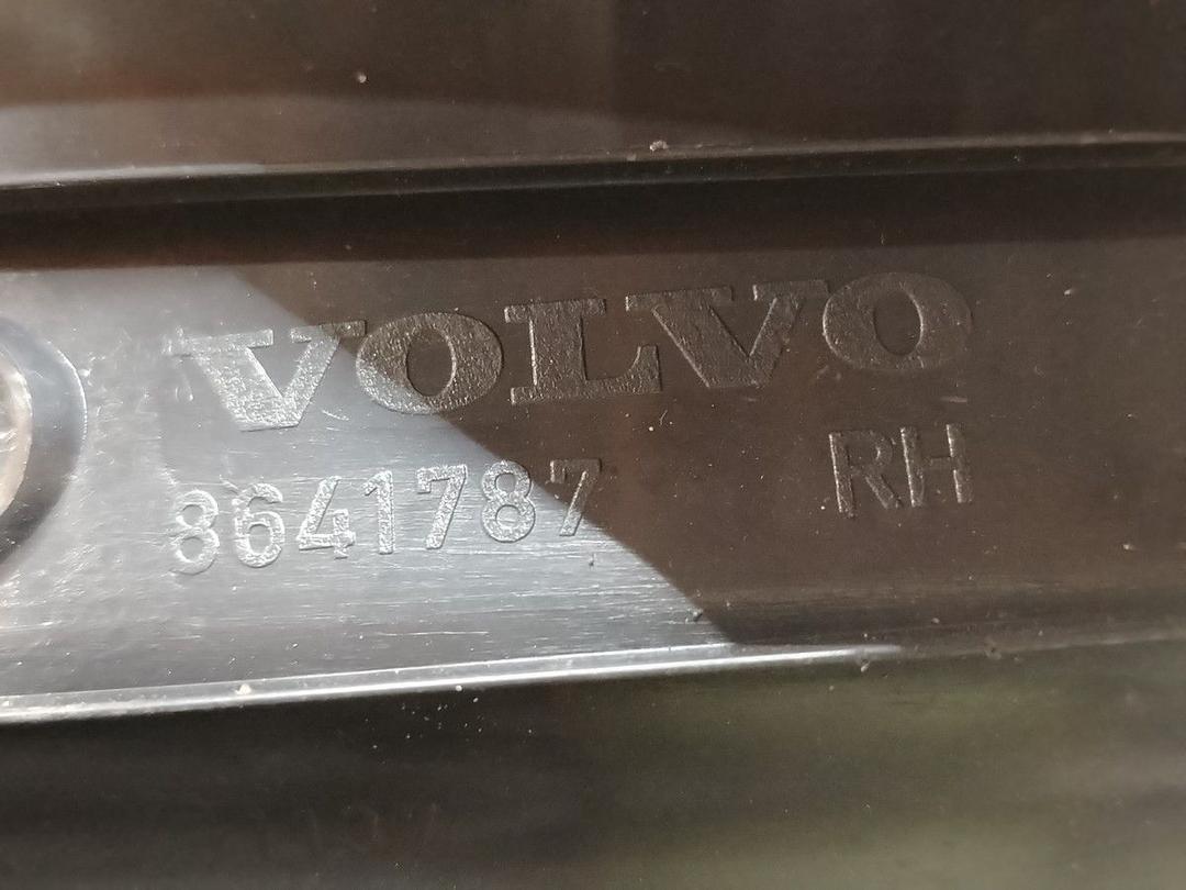 Накладка на порог внутренняя задняя правая U6VG7U Volvo V50 - Фото 4