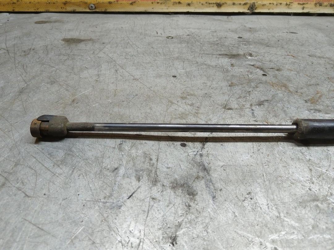 Амортизатор крышки багажника (3-5 двери) V68FWM Peugeot 406 купить