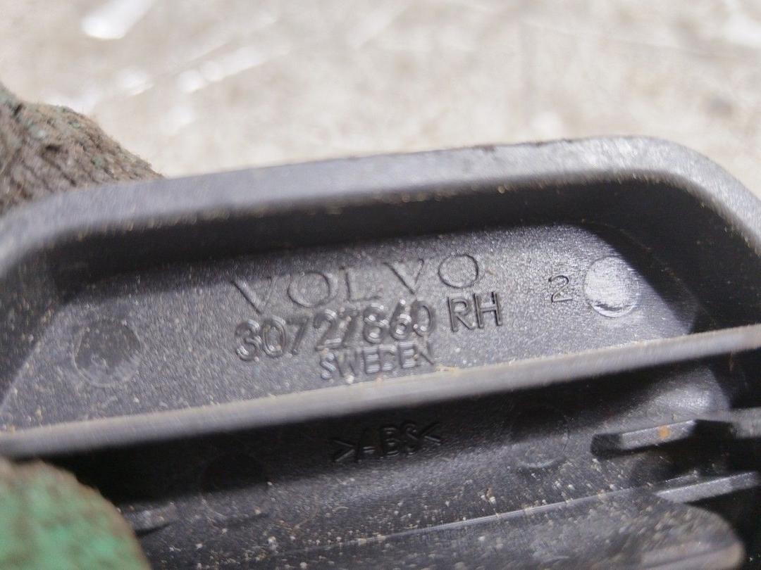 Пластик салазок сиденья THANBY Volvo XC70 - Фото 4