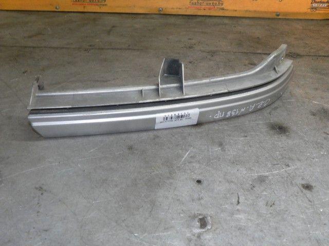 Ус под фару правый B6ZQMO Opel Zafira