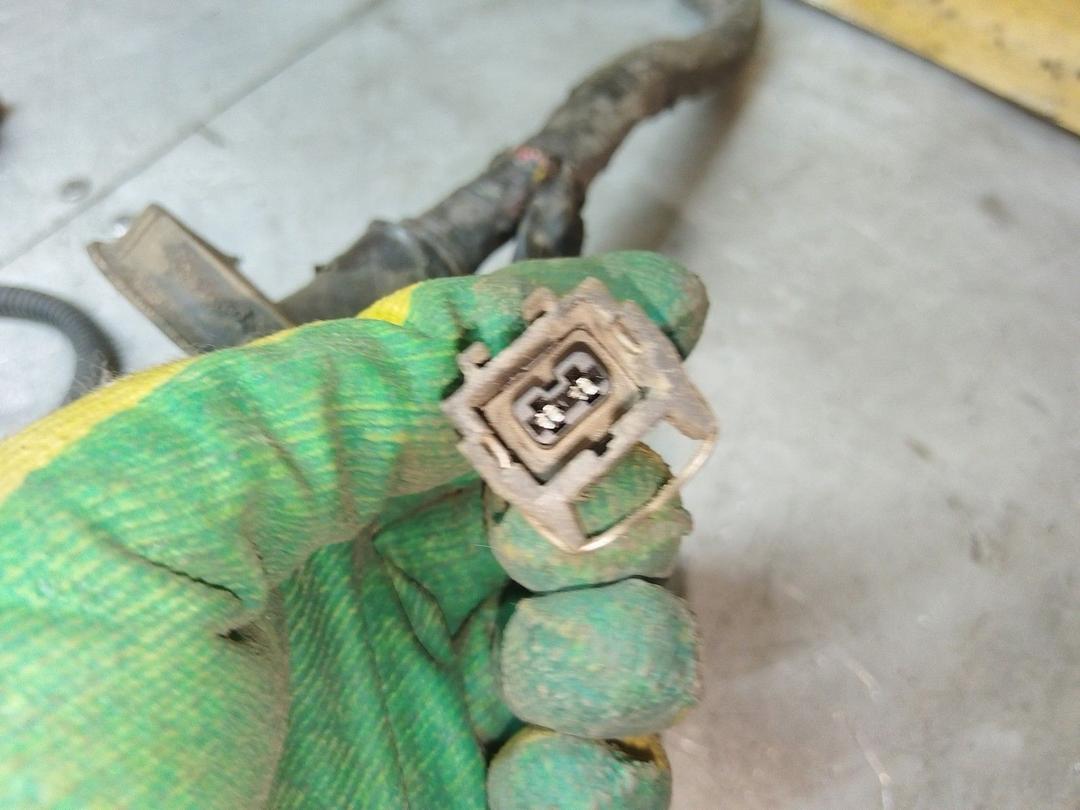 Проводка двигателя LL6O2Y Mitsubishi Carisma - Фото 30