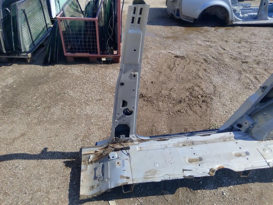 Стойка кузовная центральная правая B03WRE Ford Galaxy купить в магазине запчастей бу