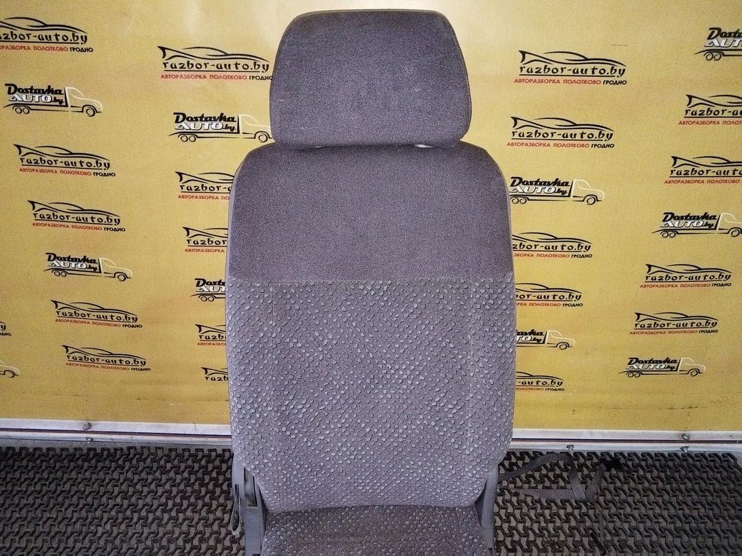 Сиденье заднее ZZF0H0 Mazda Premacy купить с доставкой