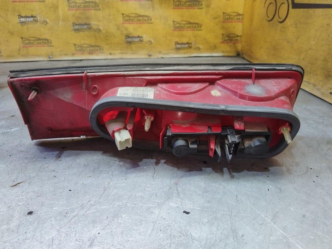 Фонарь крышки багажника правый DDTQO2 Renault Safrane - Фото 2