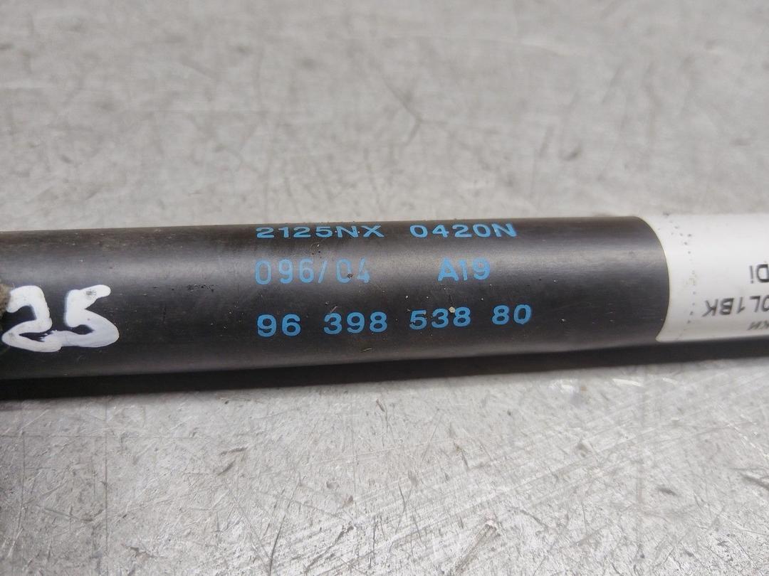 Амортизатор крышки багажника (3-5 двери) M0L1BK Citroen C3 купить в магазине запчастей бу