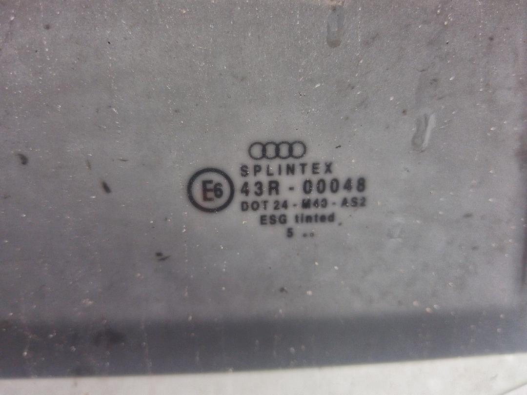 Стекло двери задней правой SF7X1X Audi A4 купить с доставкой