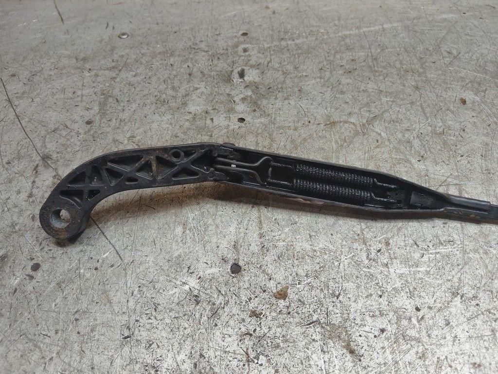 Щеткодержатель (поводок стеклоочистителя, дворник) OZ62AW Audi 80 - Фото 5