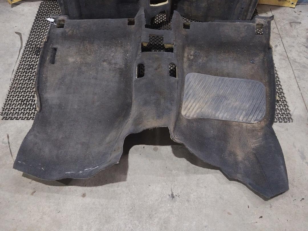 Ковер салонный 8R34IV Opel Vectra купить в магазине запчастей бу