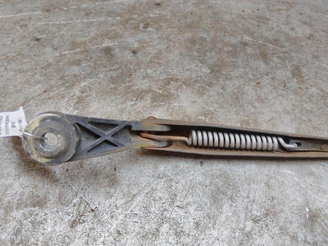 Щеткодержатель (поводок стеклоочистителя, дворник) 5BFI8P Fiat Palio купить на авторазборке