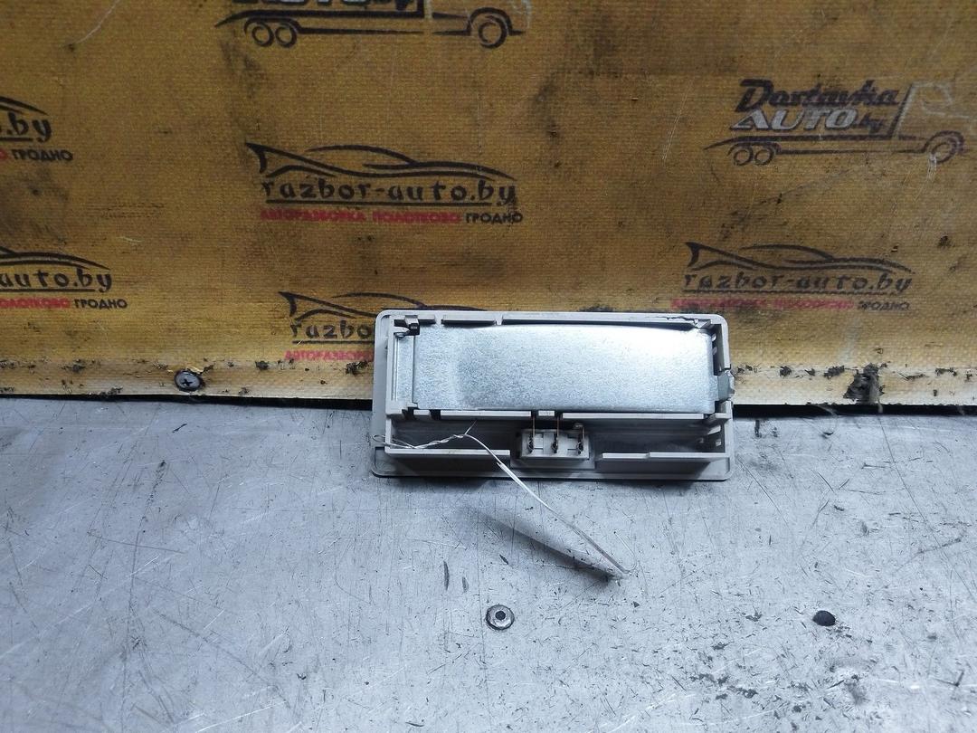 Фонарь салона (плафон) WY37ZQ Volkswagen Passat - Фото 3