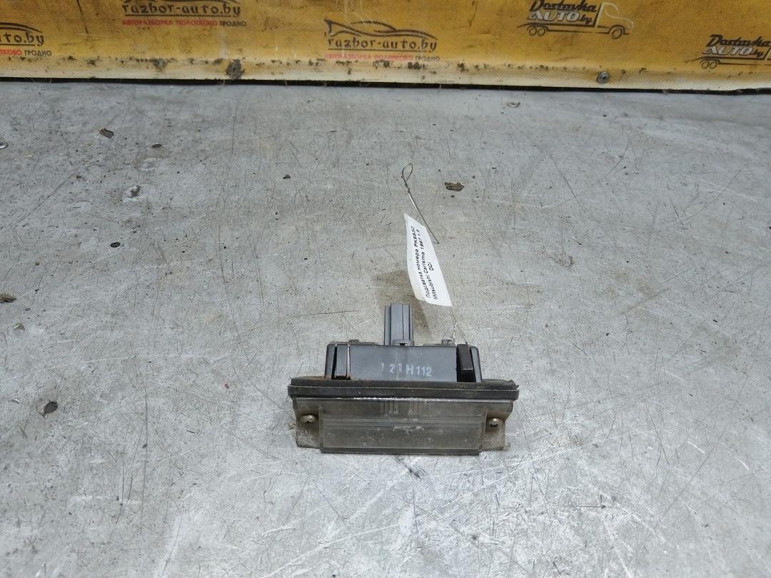 Подсветка номера PK9S3O Mitsubishi Carisma