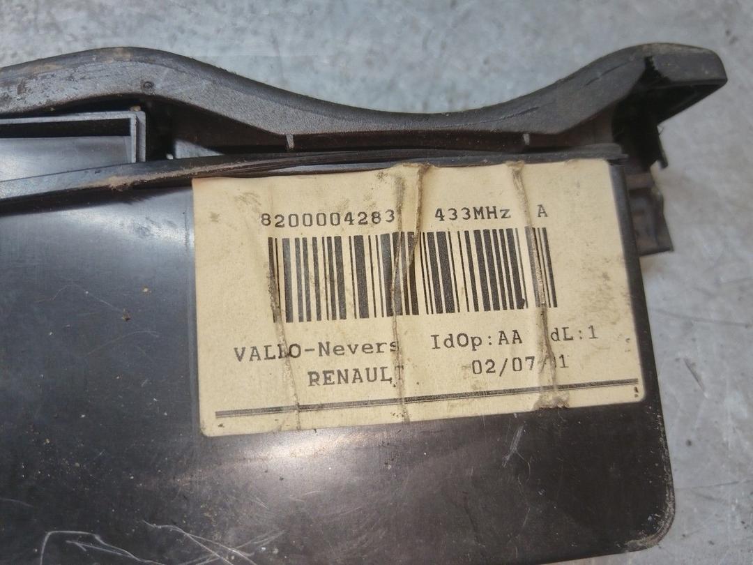 Блок считывания ключ-карты YRRVM3 Renault Laguna купить