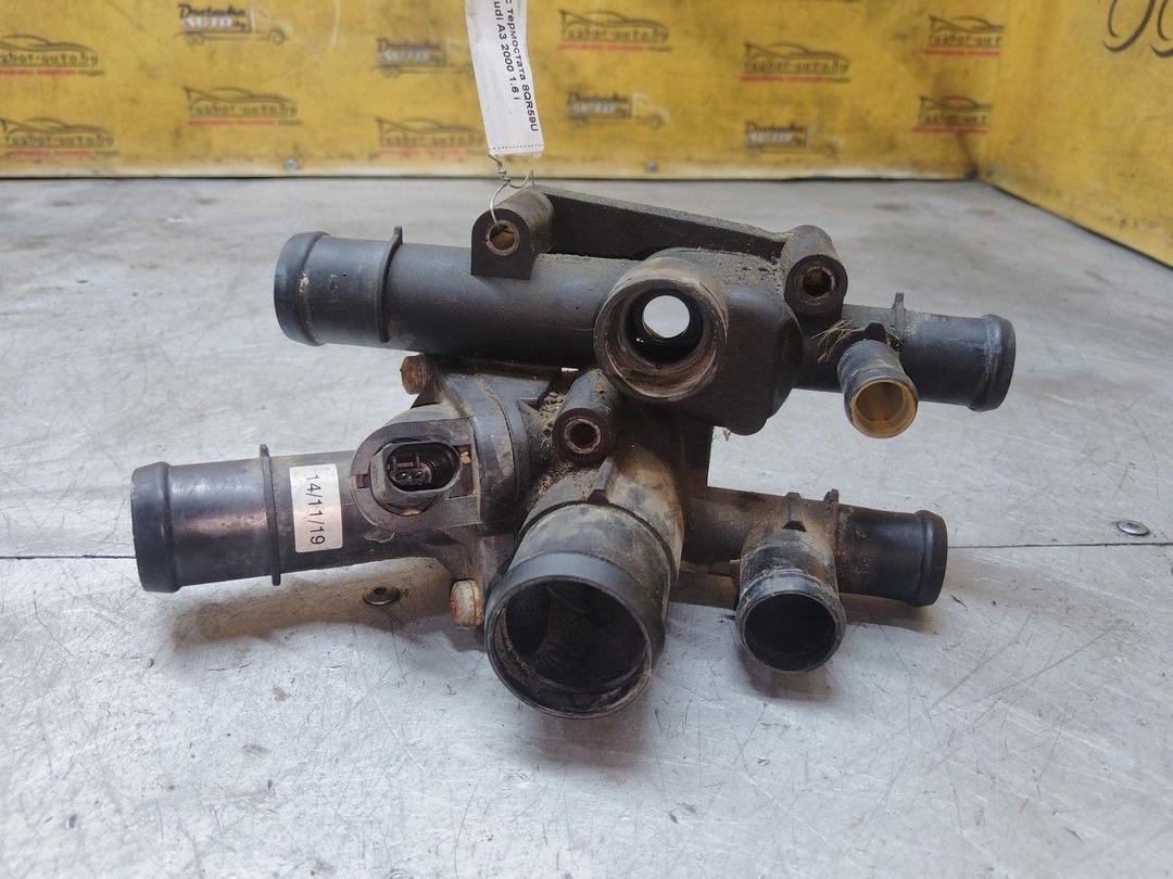 Корпус термостата 8QR59U Audi A3 - Фото 1