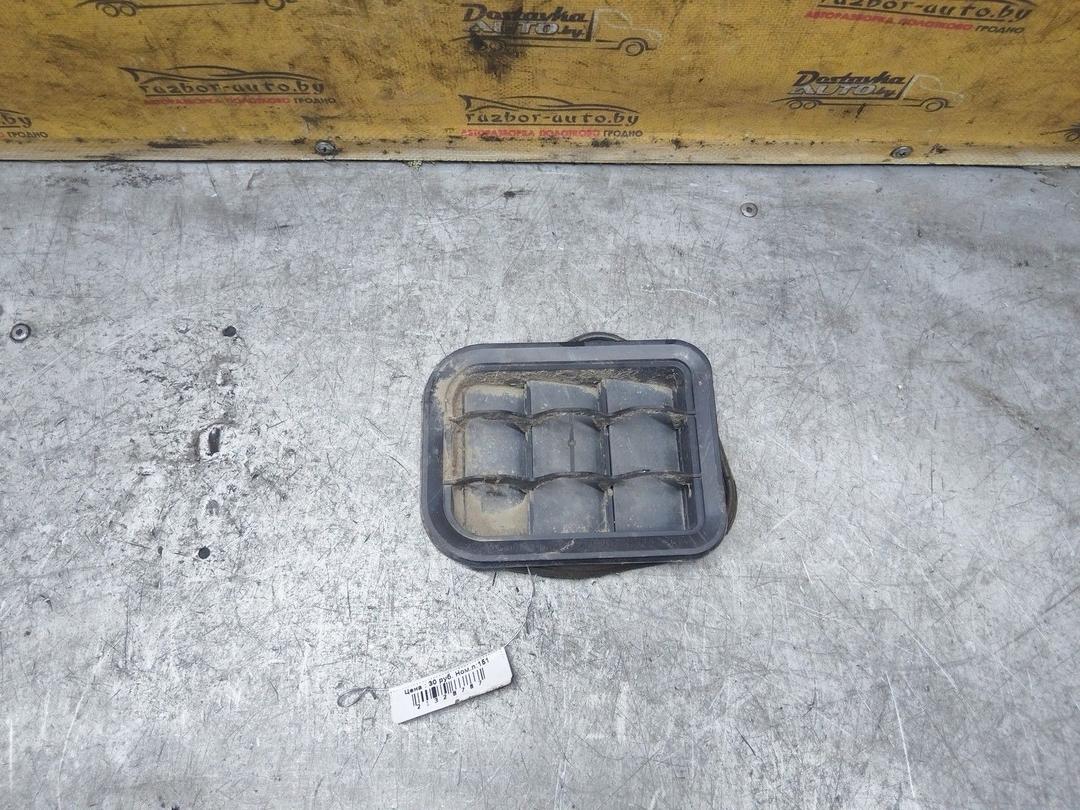 Решетка вентиляции кузова 2UEKHX Skoda Roomster