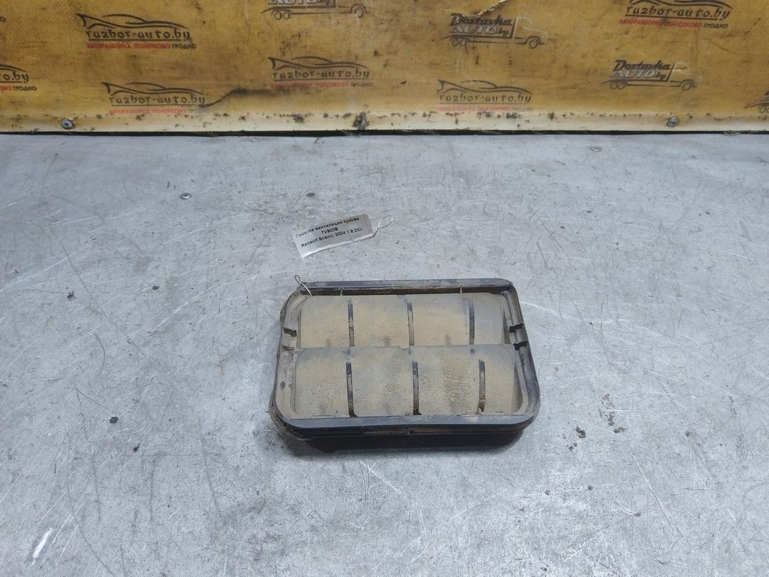 Решетка вентиляции кузова 7V903B Renault Scenic