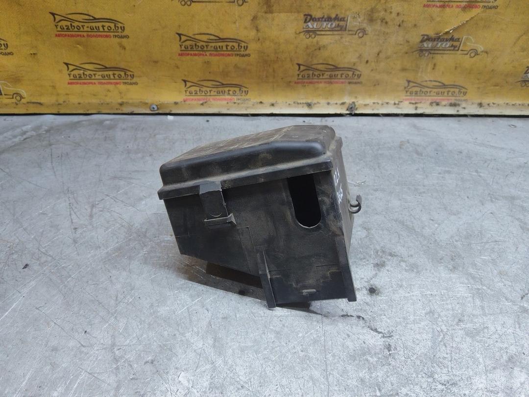 Короб предохранителей 0DMAIC Opel Zafira купить